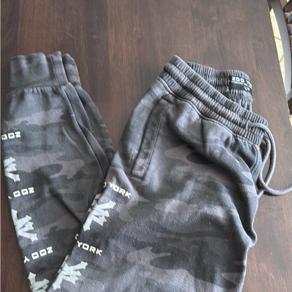 Men's Multi-Color Shorts Collection - Picture 2 of 9